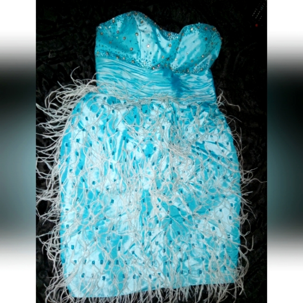 Jovani Feathered Dress Size 8
